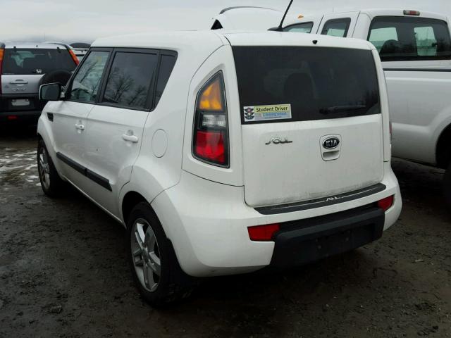 KNDJT2A2XB7706197 - 2011 KIA SOUL + WHITE photo 3