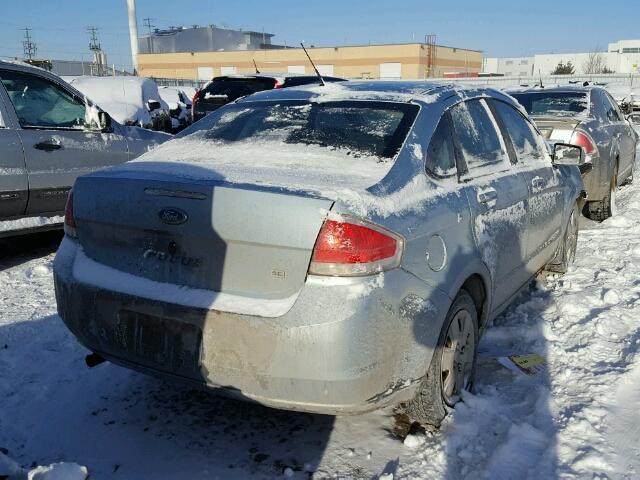 1FAHP35N49W121912 - 2009 FORD FOCUS SE BLUE photo 4