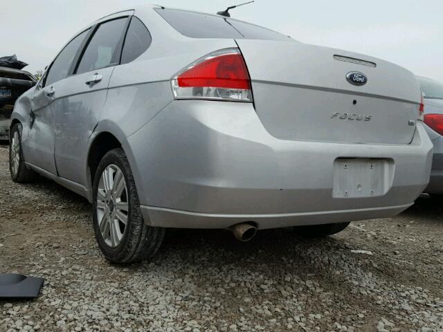 1FAHP35N08W212982 - 2008 FORD FOCUS SE SILVER photo 3