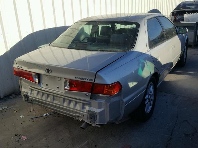 4T1BF28K21U123054 - 2001 TOYOTA CAMRY LE ვერცხლისფერი ფოტო 4
