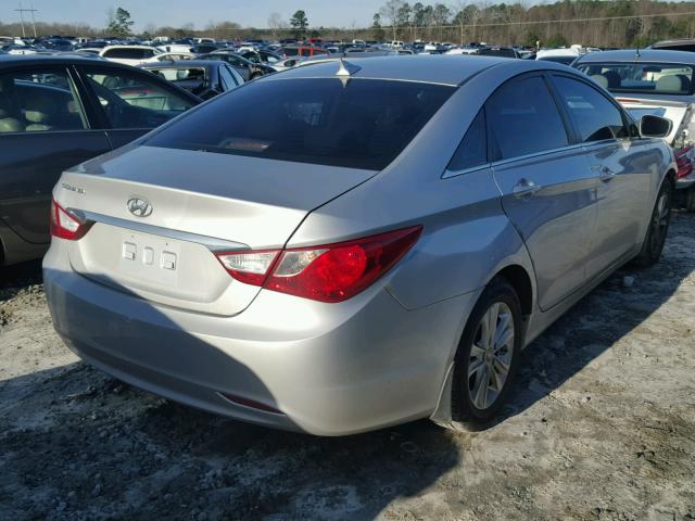 5NPEB4AC4DH549225 - 2013 HYUNDAI SONATA GLS SILVER photo 4