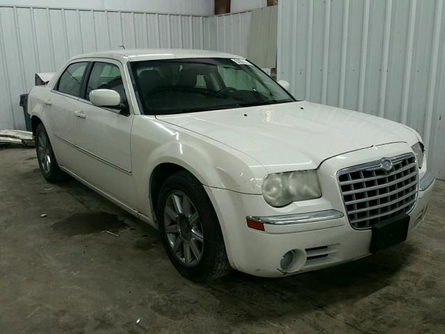 2C3KA33G28H258046 - 2008 CHRYSLER 300 LIMITE WHITE photo 1