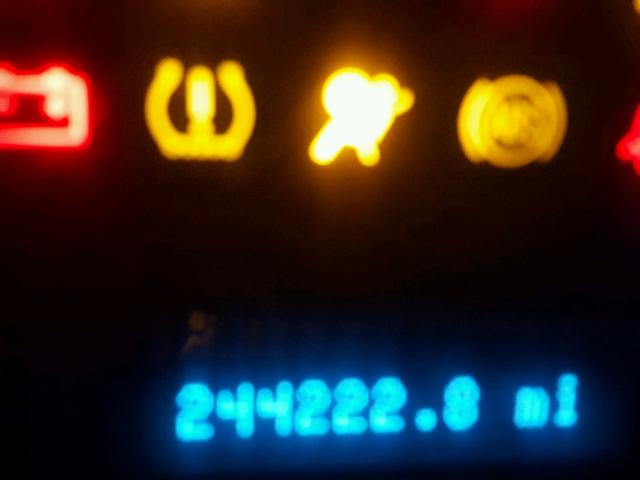 1FMCU9DG6AKB31822 - 2010 FORD ESCAPE XLT 灰色 照片 8