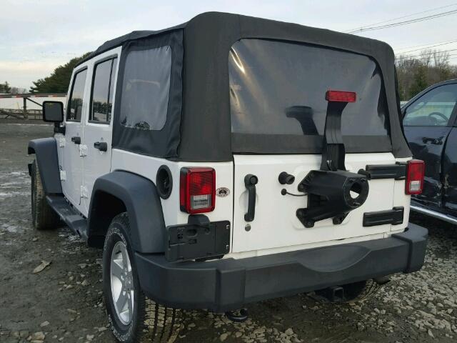 1C4BJWDG8FL627200 - 2015 JEEP WRANGLER U WHITE photo 3