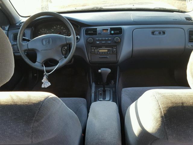 1HGCG56461A058501 - 2001 HONDA ACCORD LX BLUE photo 9