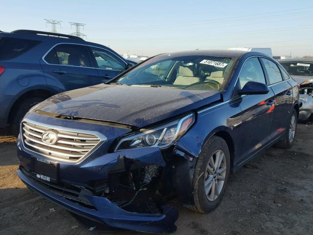 5NPE24AF1HH587219 - 2017 HYUNDAI SONATA SE BLUE photo 2