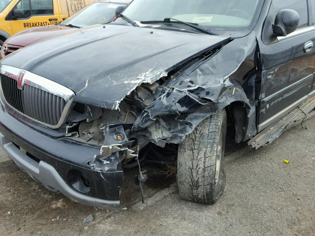 5LMEU27A4YLJ18902 - 2000 LINCOLN NAVIGATOR შავი ფოტო 9