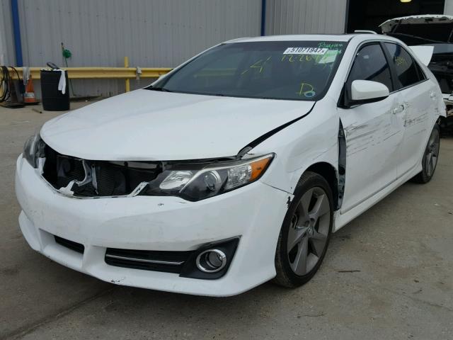 4T1BF1FKXEU426781 - 2014 TOYOTA CAMRY L WHITE photo 2