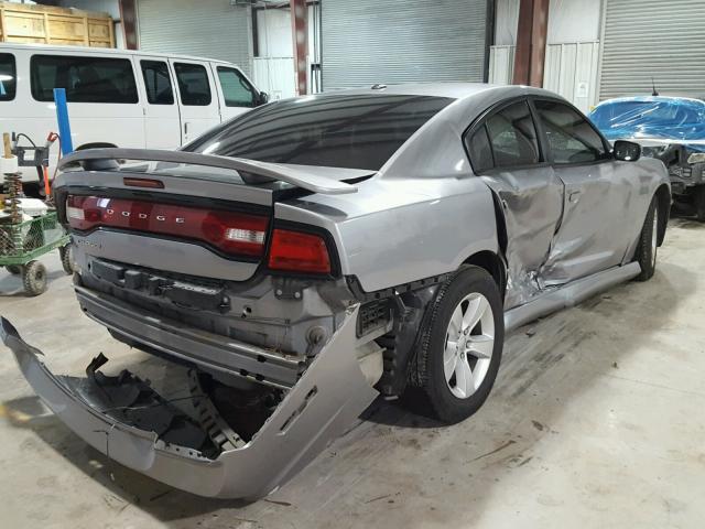 2B3CL3CG3BH527836 - 2011 DODGE CHARGER SILVER photo 4