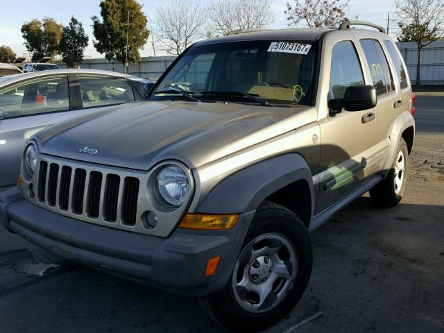 1J4GL48K66W253231 - 2006 JEEP LIBERTY SP TAN photo 2