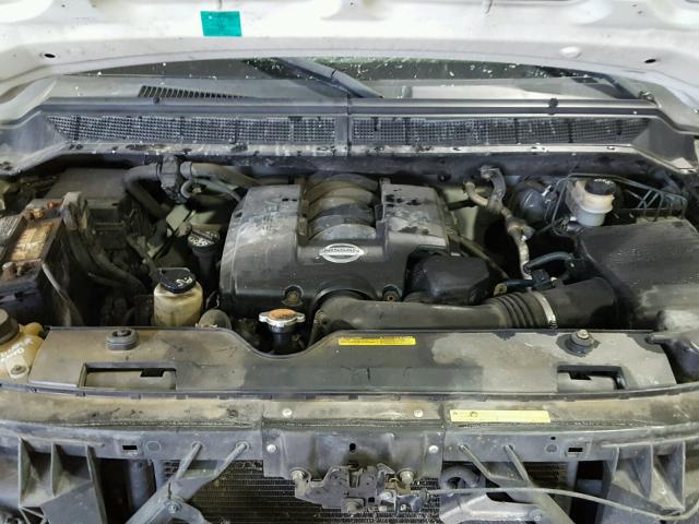 1N6BA07A36N542058 - 2006 NISSAN TITAN XE WHITE photo 7