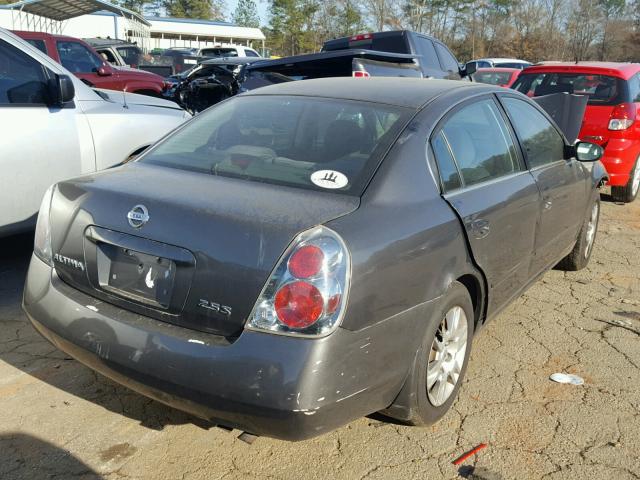 1N4AL11D45C394729 - 2005 NISSAN ALTIMA S GRAY photo 4