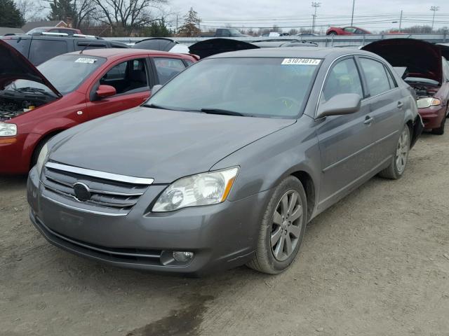 4T1BK36B07U242976 - 2007 TOYOTA AVALON XL GRAY photo 2