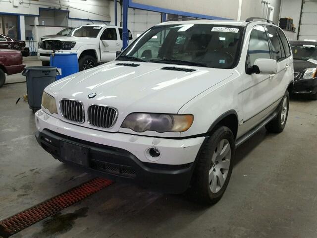 WBAFB33581LH13144 - 2001 BMW X5 4.4I WHITE photo 2