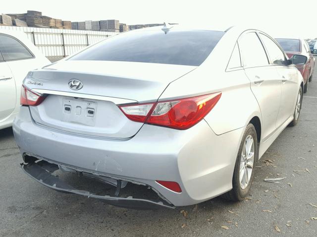 5NPEB4AC5EH821847 - 2014 HYUNDAI SONATA GLS SILVER photo 4