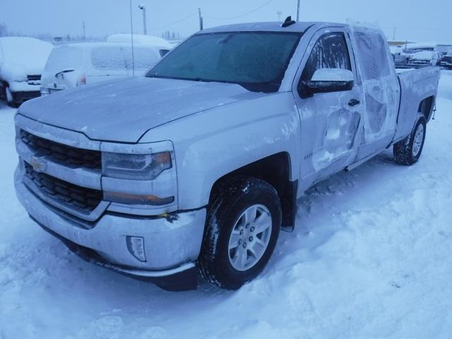 1GCUKREC3HF159882 - 2017 CHEVROLET SILVERADO SILVER photo 2