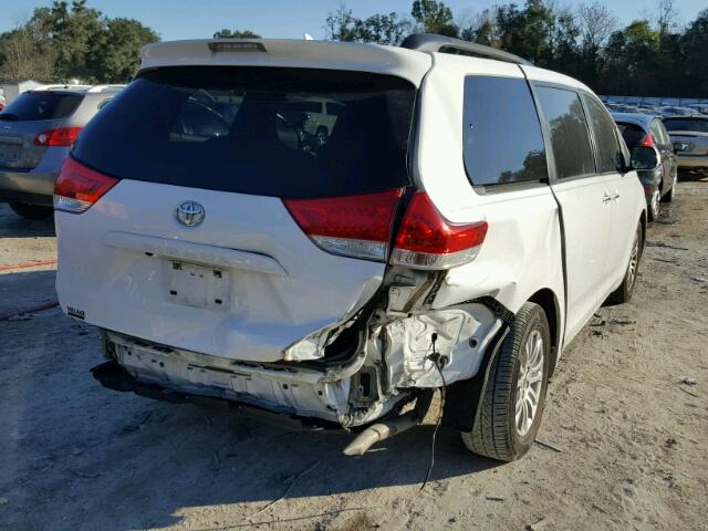 5TDYK3DC2BS083255 - 2011 TOYOTA SIENNA XLE WHITE photo 4