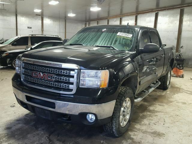 1GT120CG3DF122040 - 2013 GMC SIERRA K25 BLACK photo 2