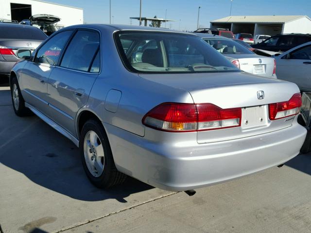 1HGCG16592A083430 - 2002 HONDA ACCORD EX SILVER photo 3