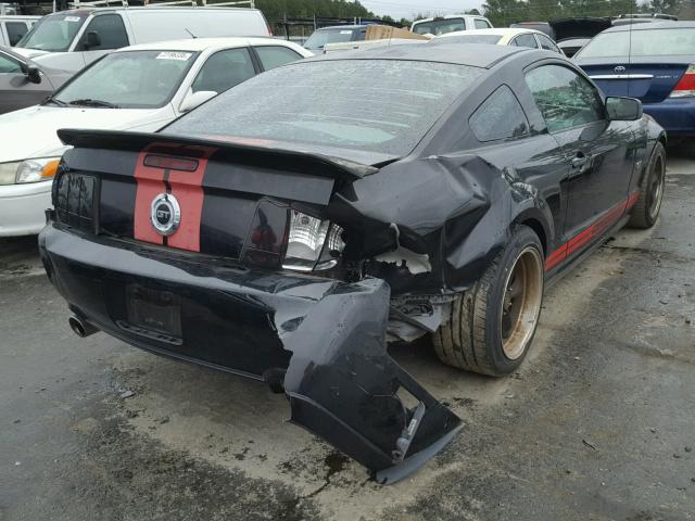 1ZVFT82H355236328 - 2005 FORD MUSTANG GT BLACK photo 4