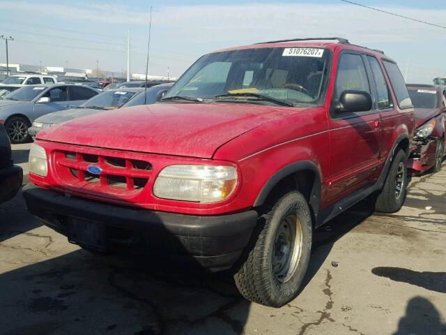 1FMCU24X7TUA57860 - 1996 FORD EXPLORER RED photo 2