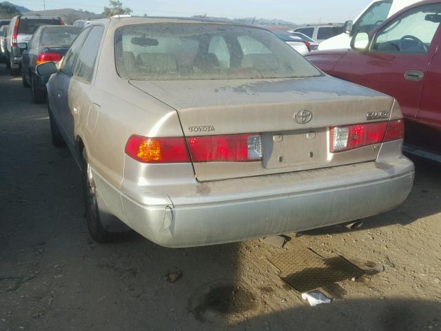 JT2BF22K110312355 - 2001 TOYOTA CAMRY CE TAN photo 3