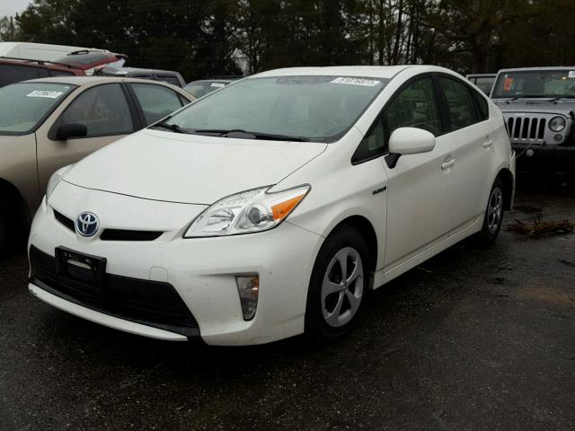 JTDKN3DU8E0371214 - 2014 TOYOTA PRIUS WHITE photo 2