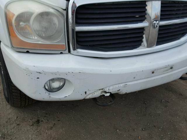 1D4HB48D04F198077 - 2004 DODGE DURANGO SL WHITE photo 9