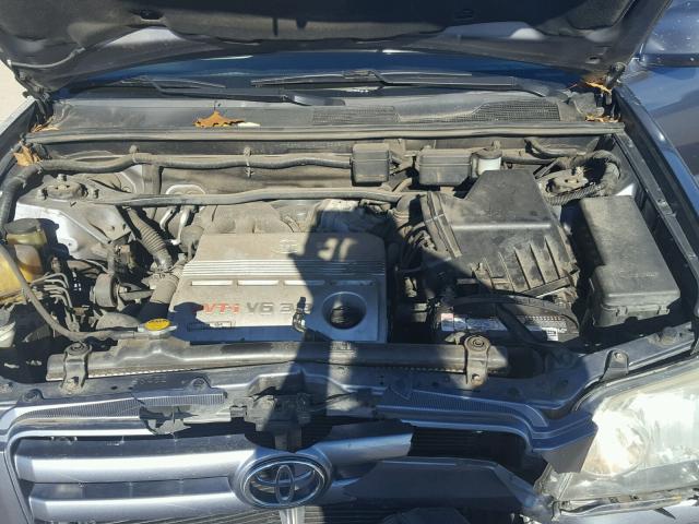 JTEEP21AX40013568 - 2004 TOYOTA HIGHLANDER BLUE photo 7