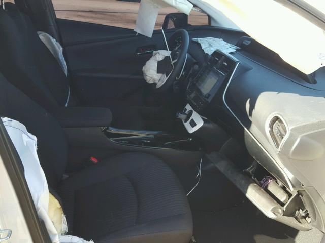 JTDKARFP1H3008813 - 2017 TOYOTA PRIUS PRIM 白色 照片 5