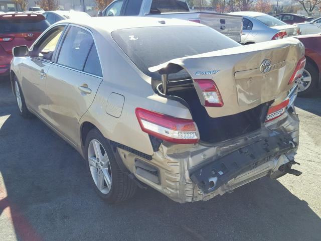 4T1BF3EK4BU673951 - 2011 TOYOTA CAMRY BASE GOLD photo 3