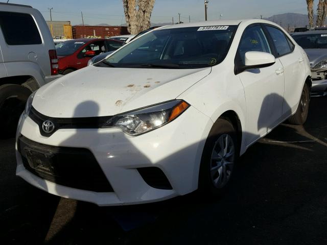 5YFBURHEXGP488214 - 2016 TOYOTA COROLLA L WHITE photo 2