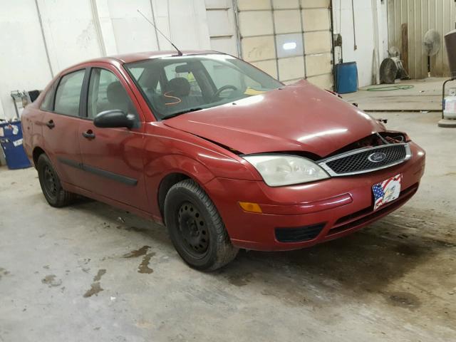 1FAFP34N55W118889 - 2005 FORD FOCUS ZX4 MAROON photo 1