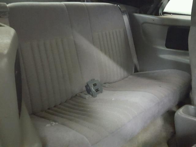 1G1JC34T5R7230132 - 1994 CHEVROLET CAVALIER R GREEN photo 6