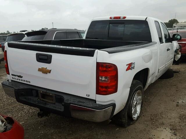 1GCRKSE37BZ287111 - 2011 CHEVROLET SILVERADO WHITE photo 4