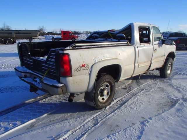 1GCHK29U35E312158 - 2005 CHEVROLET SILVERADO WHITE photo 4