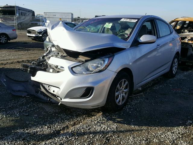 KMHCT4AE2DU440706 - 2013 HYUNDAI ACCENT GLS SILVER photo 2