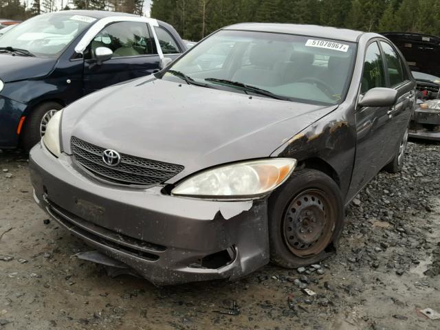 JTDBE32K130184492 - 2003 TOYOTA CAMRY LE GRAY photo 2