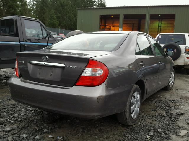 JTDBE32K130184492 - 2003 TOYOTA CAMRY LE ნაცრისფერი ფოტო 4