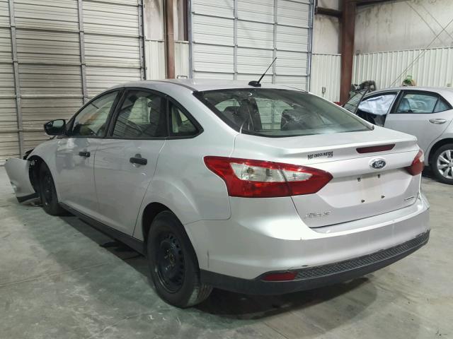 1FAHP3E20CL400319 - 2012 FORD FOCUS S SILVER photo 3