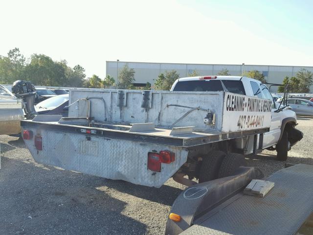 1GCJC39U66E214361 - 2006 CHEVROLET SILVERADO WHITE photo 4