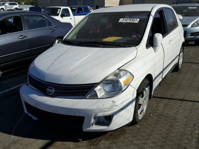 3N1BC1AP8BL404366 - 2011 NISSAN VERSA S WHITE photo 2