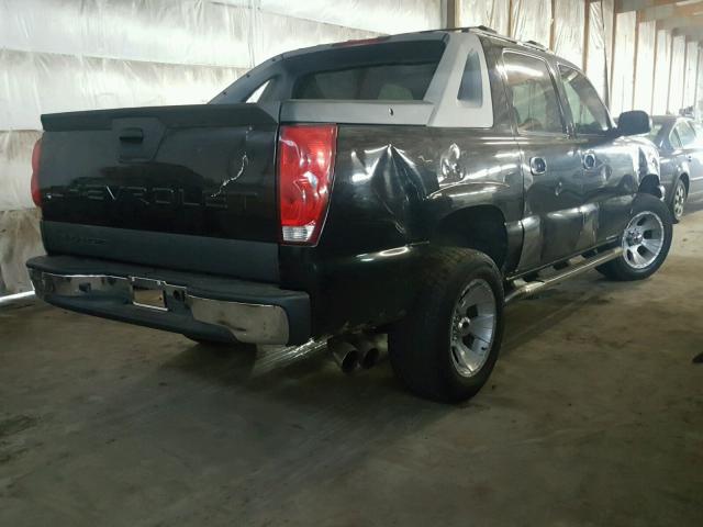 3GNEK12Z56G117067 - 2006 CHEVROLET AVALANCHE BLACK photo 4