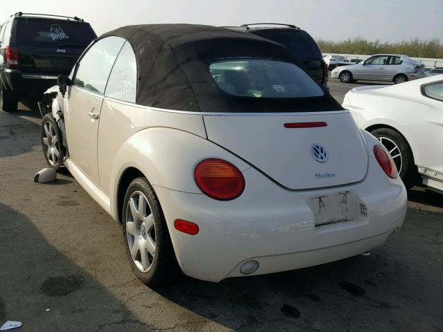 3VWCD21Y83M322837 - 2003 VOLKSWAGEN NEW BEETLE 奶油色 照片 3