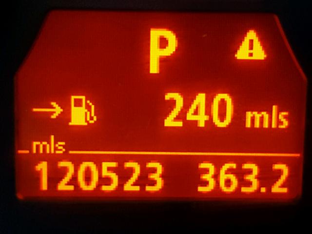 WBANF33536CB86475 - 2006 BMW 525 XI BLACK photo 8