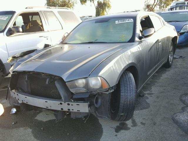 2B3CL3CG1BH606695 - 2011 DODGE CHARGER GRAY photo 2