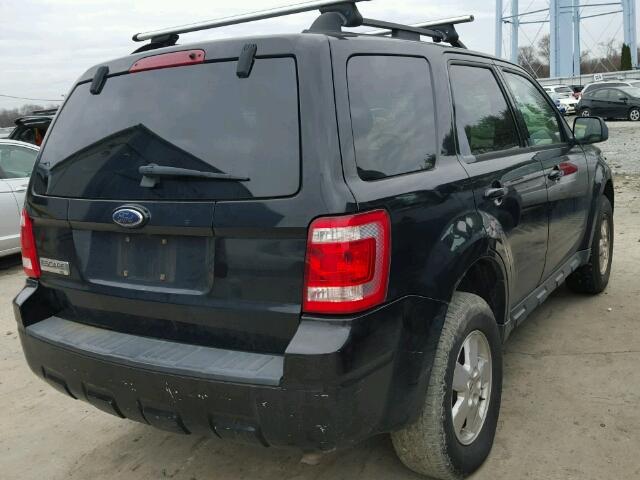 1FMCU03769KA08000 - 2009 FORD ESCAPE XLT BLACK photo 4