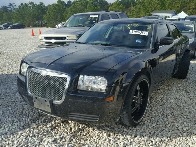 2C3KA43R48H256094 - 2008 CHRYSLER 300 LX BLACK photo 2