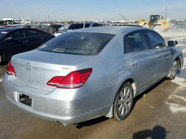 4T1BK36B96U117375 - 2006 TOYOTA AVALON XL SILVER photo 4