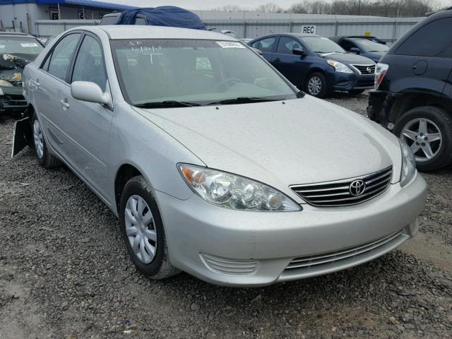 4T1BE32K05U018584 - 2005 TOYOTA CAMRY LE SILVER photo 1